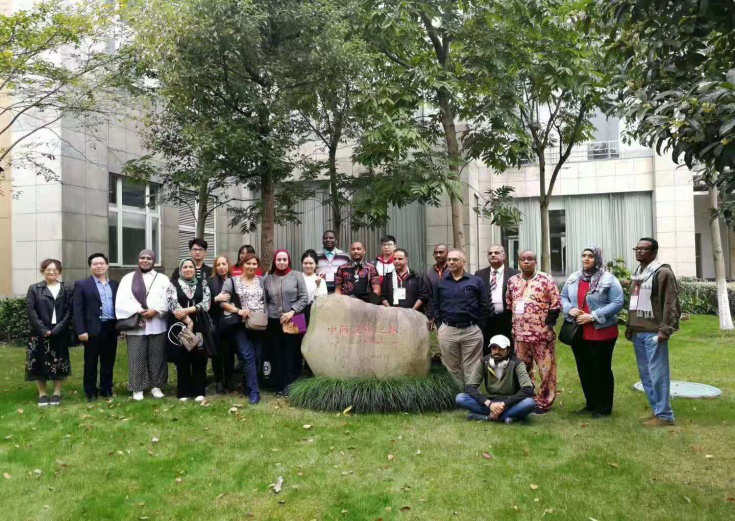 【阿语动态】555电影
阿拉伯语系师生助力第四期阿拉伯文博专家研修班10.png