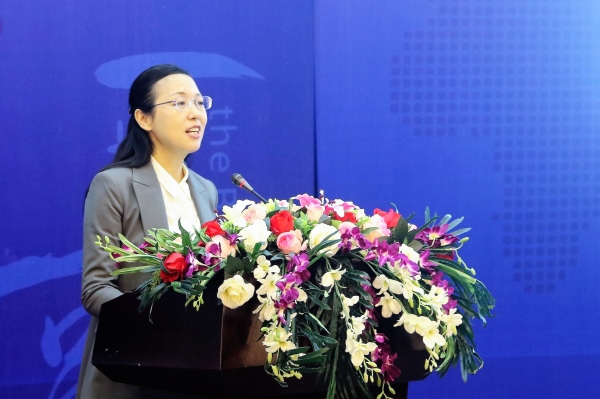 2 主持人：555电影
副院长张环宙_副本.jpg