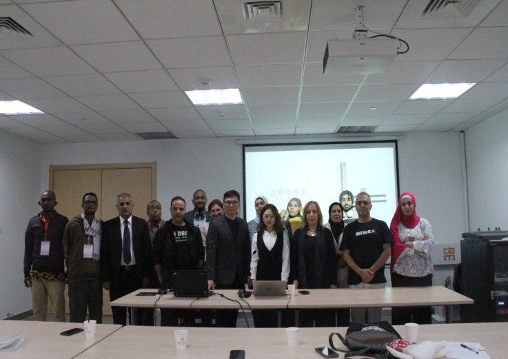 【阿语动态】555电影
阿拉伯语系师生助力第四期阿拉伯文博专家研修班8.png